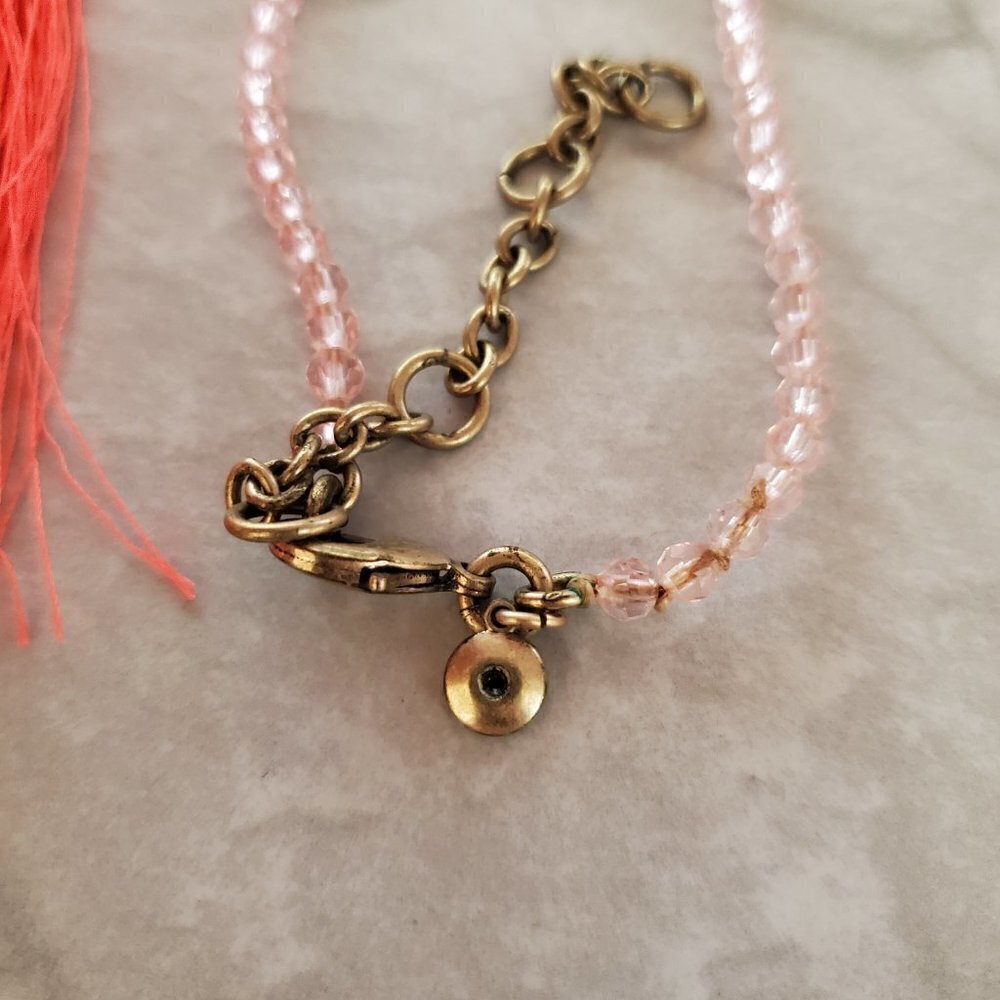 💕 J.Crew Light Pink Bright Beaded Strand Thread Tassel Pendant Necklace 💕 - Picture 8 of 8